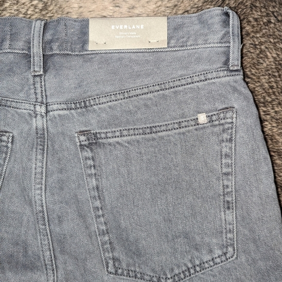 Everlane Rigid Slouch The Relaxed Fit Straight Jean Grey Women's 27 NWT - Picture 12 of 13